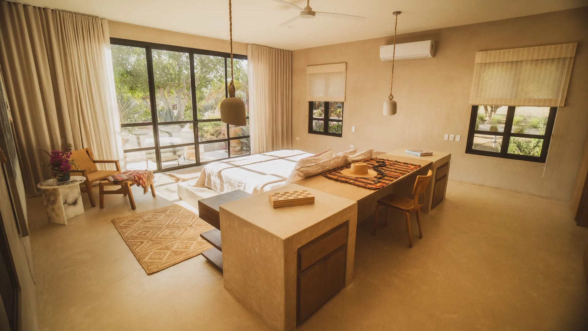 casa1 bedroom downstairs - Rancho 4 Patas